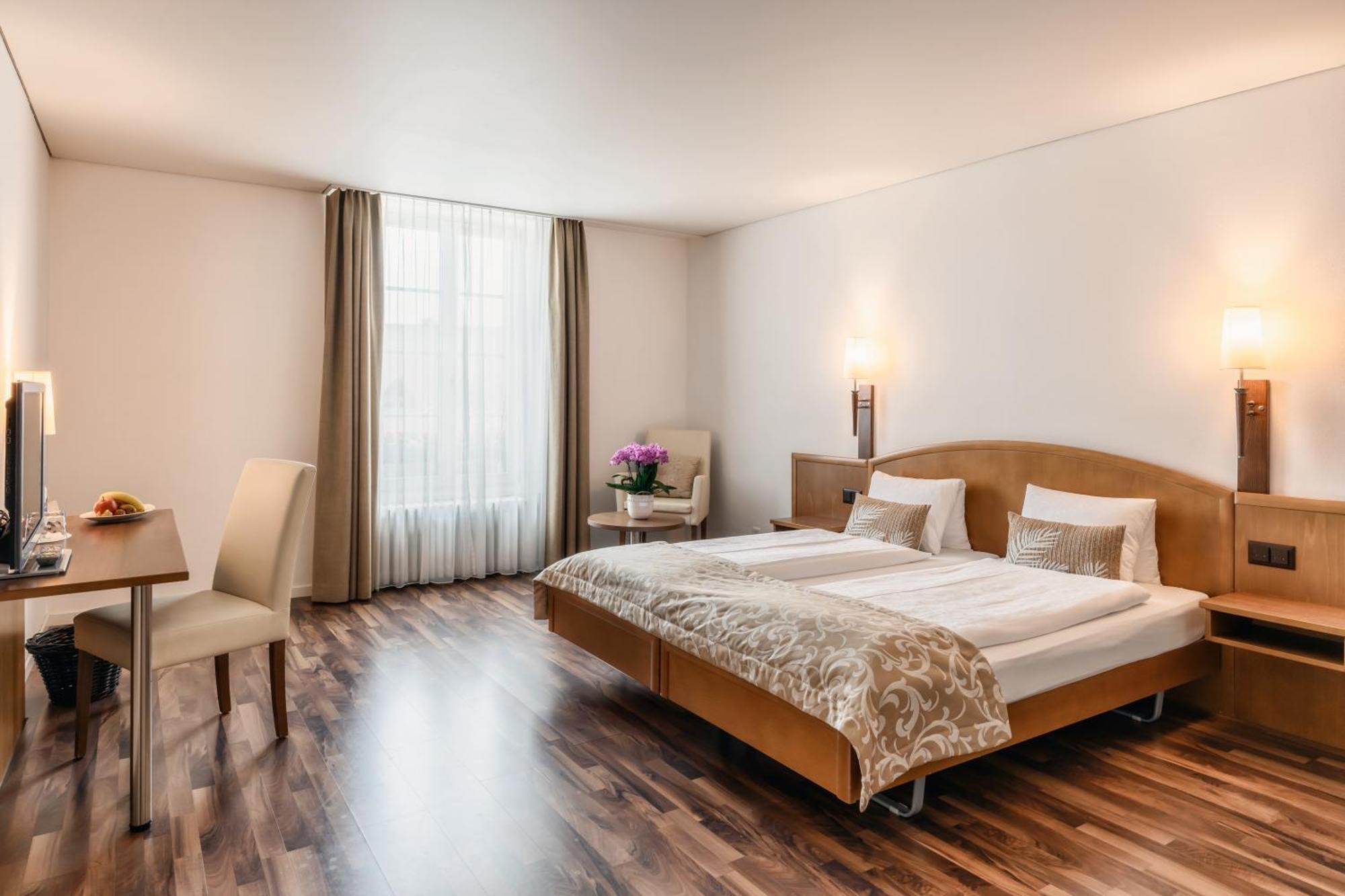 Hotel Landgasthof Schoenbuehl Bagian luar foto
